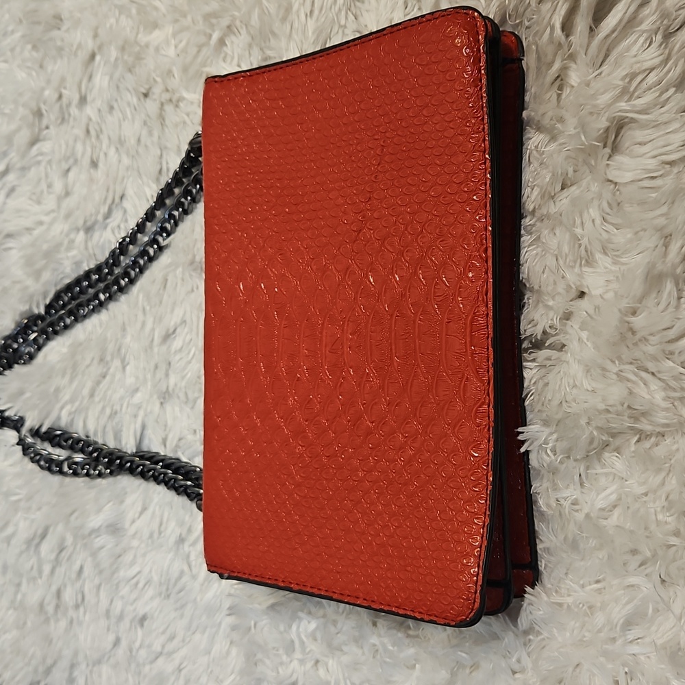 Red Snake Embossed‎ Chain Shoulder Bag Women's Fashion Clutch - Picture 5 of 15